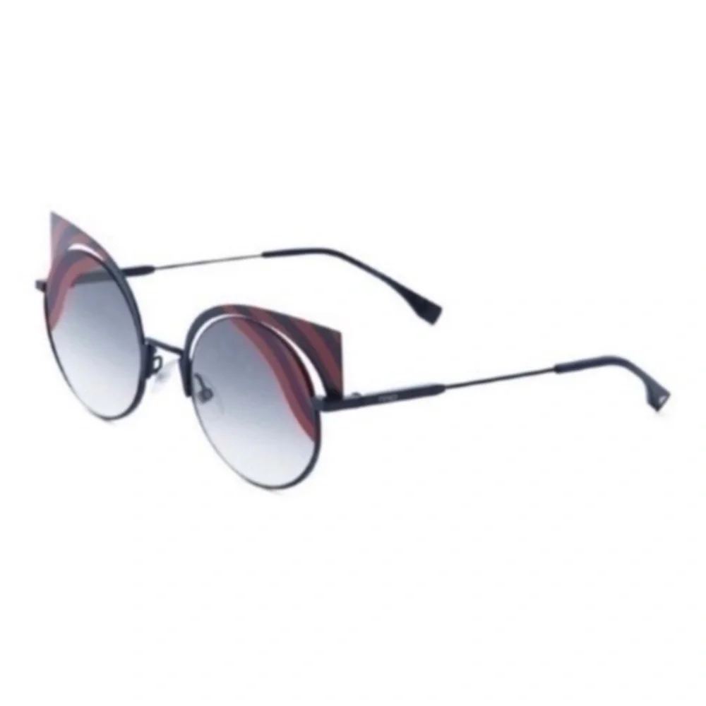 NWT. FENDI Women’s Cat Eye Sunglasses